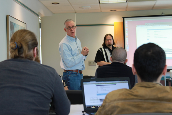 Kobus Van der Merwe and Kirk Webb lead a tutorial on CloudLab.
